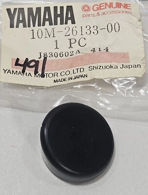 1 NOS 1982 Original YAMAHA XJ1100 MANILLAR CABLE TAPA XJ 1100 Cubierta OEM 10M-26133 Foto 1 de 3