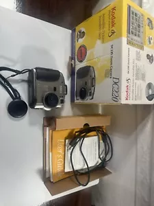 Kodak DC220 Zoom Camera Tested and Works Software And SD Card Included - Picture 1 of 9