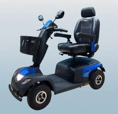 Invacare Comet Alpine+ Elektromobil • 4 Rad-Seniorenmobil • 10 KM/H - Bild 1 von 4