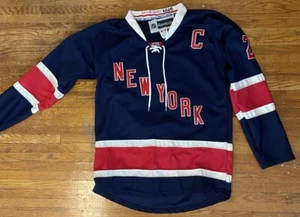 RYAN MCDONAGH New York RANGERS #27 Reebok Hockey Jersey Sz 50 - 85 Yr Patch - Picture 1 of 7