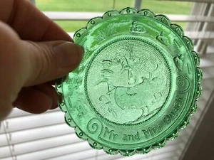 Pairpoint Glass Sagamore Mass Cup Plate Green Mr Mrs Quack Duck Couple - Picture 1 of 1