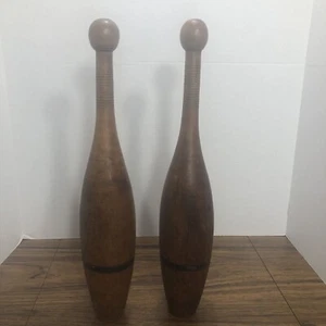 (2) Antique Turned Wooden Exercise Pins Indian Juggling Clubs Pair 1 lb 13 oz ea - Picture 1 of 11