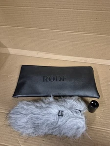 Rode Windproof Microphone Muff - Picture 1 of 5