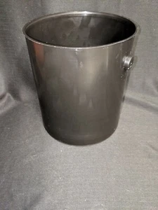 1 Gallon Black All-Plastic (Polypropylene) Paint Can with Ears New - Picture 1 of 8