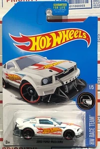 2017 HOT WHEELS 2005 FORD MUSTANG, #1/5 HW RACE TEAM, WHITE, K MART EXCLUSIVE - Picture 1 of 6