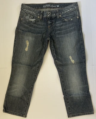 Jean Capri para mujer Guess lavado oscuro desgastado talla 28 Foto 1 de 4