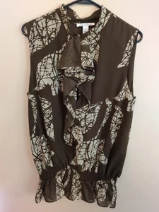 Kenneth Cole sleeveless Brown ruffle front blouse woman's size 12 - Picture 1 of 5