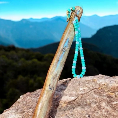 Bengala artesanal de madeira com laço de contas turquesa 53” bengala de caminhada - Imagem 1 de 4