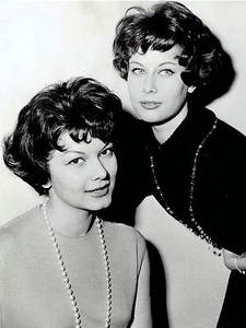 Original Foto Schönheiten Model Brünette "Caravelle" Coiffeur Frisur 1958 - Bild 1 von 2