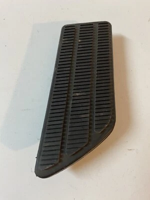 NOS OEM Accelerator Pedal Pad For 1974-1986 Chevy and GMC Truck and Suburbans - Изображение 1 из 4