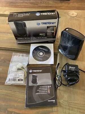 TRENDnet N300 4-Port Wireless Media Bridge, TEW-640MB Connect 4 Devices - Image 1 of 4