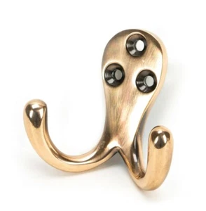 Gancho doble bata celta de bronce pulido From The Anvil 46300 - Imagen 1 de 2
