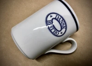 Dansk LOGO Bistro Kaffee Tee Becher Tasse Christianshavn Blau & Weiß - Bild 1 von 3