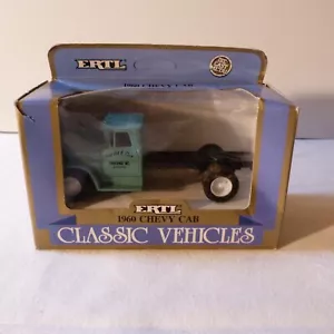 ERTL/ Classic vehicles/1960 Chevy Car/ MIB - Imagen 1 de 5