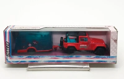 Majorette Jeep Wrangler Rubicon Red with Trailer GirlMazing 1:60 Package Damage - Image 1 of 4