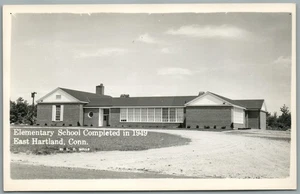 EAST HARTLAND CT SCUOLA ELEMENTARE VINTAGE VERA FOTO CARTOLINA RPPC - Foto 1 di 2