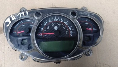 COMPTEUR TABLEAU DE BORD SPEEDOMETER PIAGGIO BEVERLY 300 350 2011 2021 34132kms - Photo 1/2