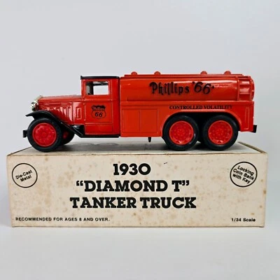 1991 ERTL Phillips 66 1930 Diamond T Tanker Truck 1/34 Scale Locking Coin Bank - Image 1 of 4