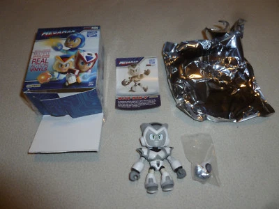 НОВАЯ ВИНИЛОВАЯ ФИГУРКА MEGAMAN В СЕРЫХ ТОНАХ ЛОЯЛЬНЫЕ ПРЕДМЕТЫ РЕДКАЯ MEGA MAN X CAPCOM CHASE  - Изображение 1 из 4