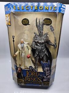 Lord of the Rings Sauron and Saruman Lord of Darkness pack Action Figures toybiz