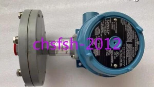 1 PCS NEW Original UE J120-521 United Electric Pressure Switch - Picture 1 of 4