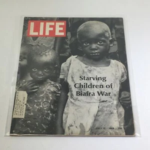 VTG Life Magazine: July 12 1968 Black & White Cover of Starving Children of War - Picture 1 of 1