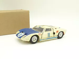 Monogramma? Modello Montato In Plastica 1/24 - Ford GT N°11 - Foto 1 di 4