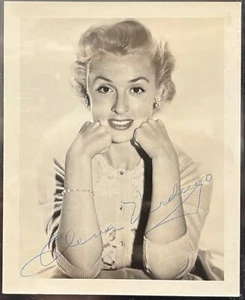 ELENA VERDUGO AUTOGRAPHED PHOTO~AMERICAN ACTRESS RADIO TELEVISION & FILM - Picture 1 of 3