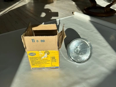 HELLA Scheinwerfereinsatz Fernscheinwerfer 1K3 114 155-001 Links Rechts 145mm - Bild 1 von 4