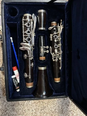 Bb 单簧管炮弹 Arezzo Fiore 木制 — 第 1/4 张图片