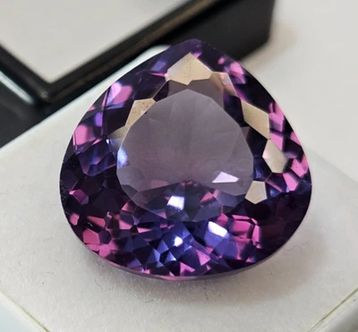 Piedra preciosa suelta certificada 20+ quilates alejandrita natural cambio de color corte pera Foto 1 de 4