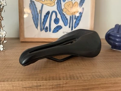 Sillín Specialized Power Comp negro 155 mm Foto 1 de 2