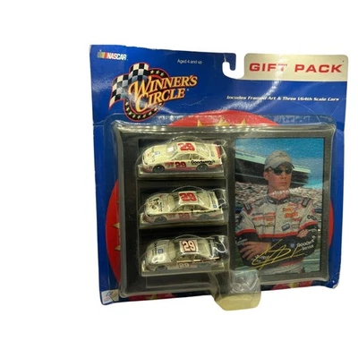 Kevin Harvick #29 2001 novato escala 1/64 NASCAR diecast ganador círculo paquete de regalo Foto 1 de 2