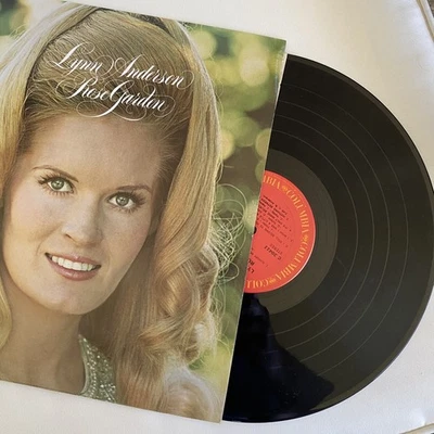 Lynn Anderson ‎– Rose Garden Vinyl, LP 1971 Columbia ‎– C 30411 - Image 1 of 4