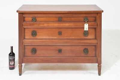 CEREZO ESTILO LOUIS XVI TRES CAJONES Foto 1 de 4