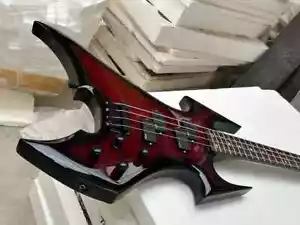 Bajo eléctrico de 4 cuerdas con forma inusual negro rojo diapasón de palisandro - Imagen 1 de 8