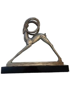 Vintage Austin Poductions Skulptur von David Fisher Art Deco Ram Gazelle auf Basis - Bild 1 von 16