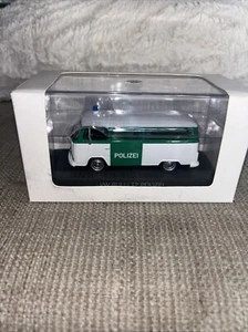 Whitebox Police Van VW T2 BUS POLIZEI - GREEN/CREAM - 1:43 - MINT BOXED! - Picture 1 of 4