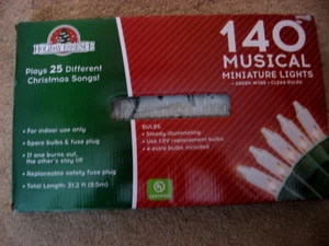 NIB Holiday Essence 140 MUSICAL MINIATURE LIGHTS plays Christmas Songs - Picture 1 of 2