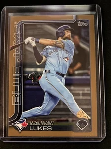 🔥Nathan Lukes 2025 Topps Serie 2 420 Toronto Blue Jays 1790/2025 - Foto 1 di 3