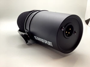 Shure MV7X Podcast Microphone (Used like New, Damaged Box) - Picture 1 of 4