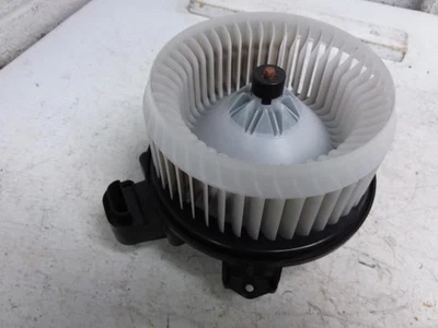 Двигатель вентилятора подходит для 10-18 TOYOTA 4 RUNNER 793455 ID # 8710360400  - Изображение 1 из 4