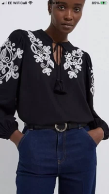 Blusa de sarga bordada negra para dama talla 18 nueva Foto 1 de 4