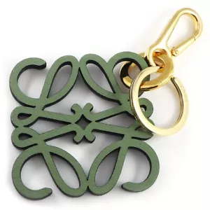 LOEWE Anagramma Borsa Charm C821232X06 Pelle di Vitello Verde Metallo Placcato Oro - Foto 1 di 12