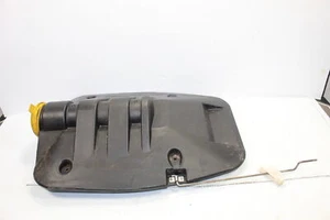 Tapa Polaris OEM, BCKT, ALMACENAMIENTO (DELANTERO) 5431489 - Imagen 1 de 10