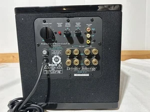 Definitive Technology SuperCube III subwoofer alimentato - Foto 1 di 5