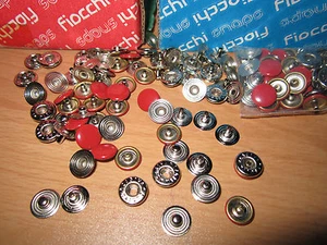20 Marken Druckknöpfe Farbe: Rose / Rot 3 mm (0,31 € / Stück) (D k3mmR) - Picture 1 of 1