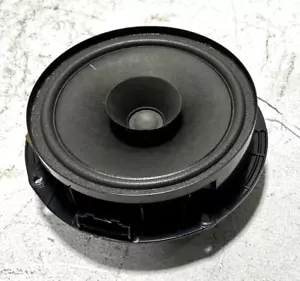 2012-2018 VOLKSWAGEN PASSAT S REAR LEFT OR RIGHT SIDE DOOR SPEAKER OEM - Picture 1 of 7