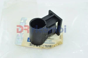 Abrazadera Fijación Antena Manual OPEL Astra F Vectra A - OPEL 1784763 90336945 - Imagen 1 de 4