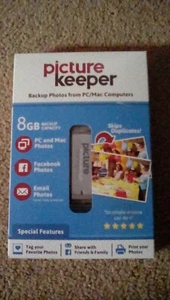 Picture Keeper 8GB Flash USB Backup/ Storage Device for Computers - Afbeelding 1 van 1